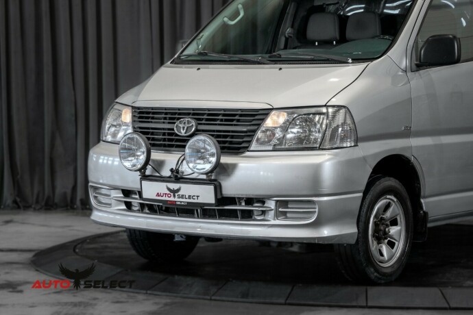 toyota-hiace-diesel-2008-big-5