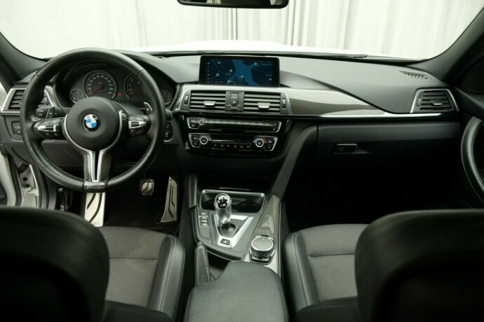 bmw-m3-bensin-2016-big-28