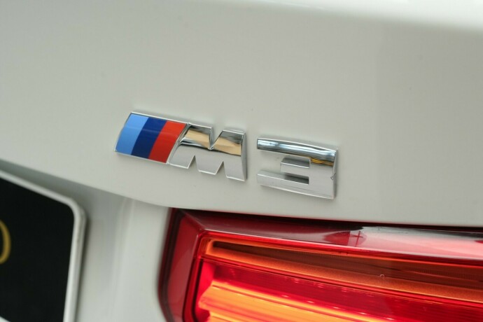 bmw-m3-bensin-2016-big-21