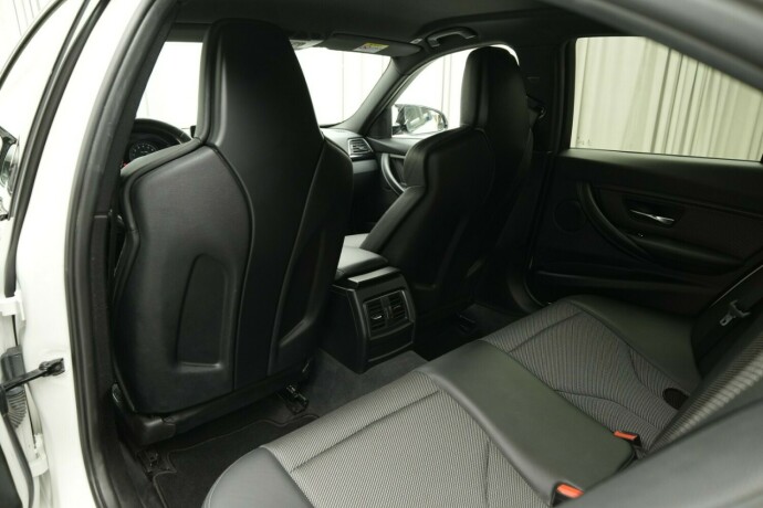 bmw-m3-bensin-2016-big-54