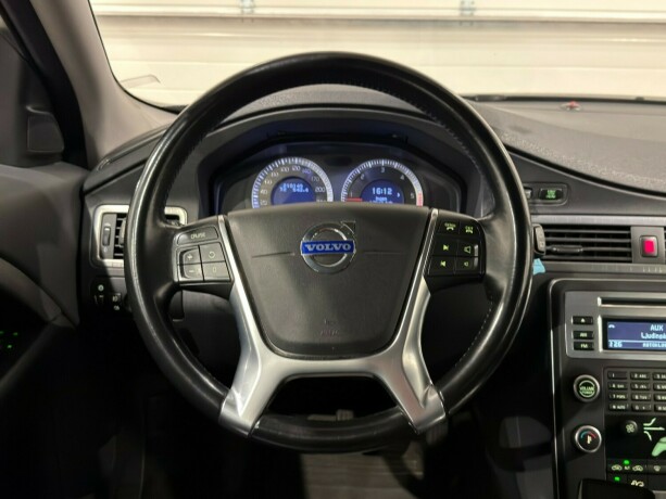 volvo-xc-70-diesel-2011-big-16