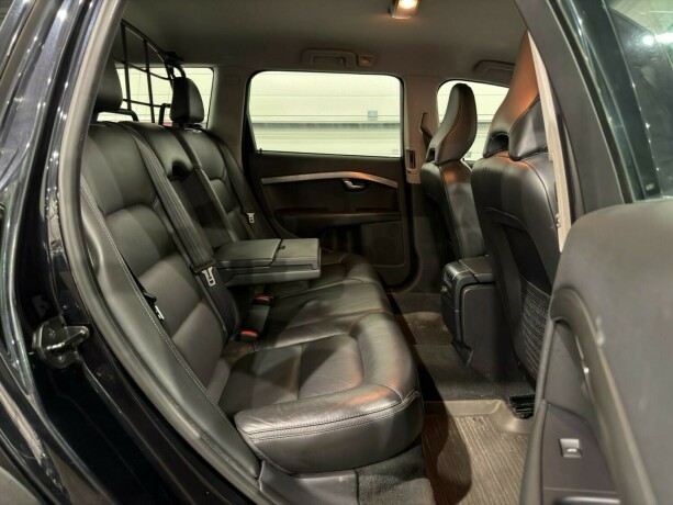 volvo-xc-70-diesel-2011-big-10