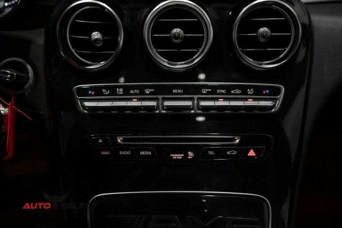 mercedes-benz-c200-bensin-2017-big-36