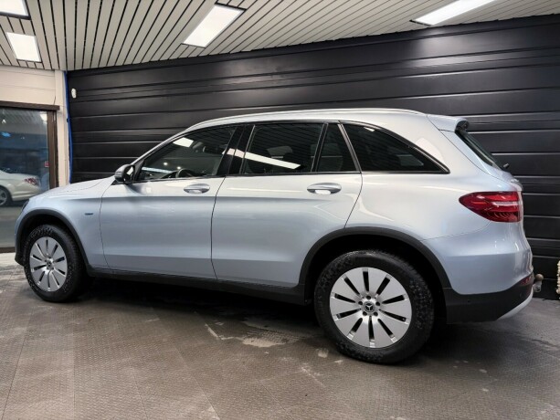 mercedes-benz-glc350-e-elektrisitetbensin-2017-big-4