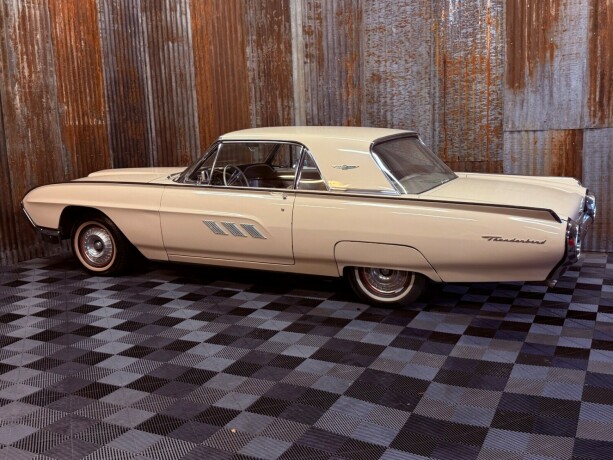 ford-thunderbird-bensin-1963-big-9