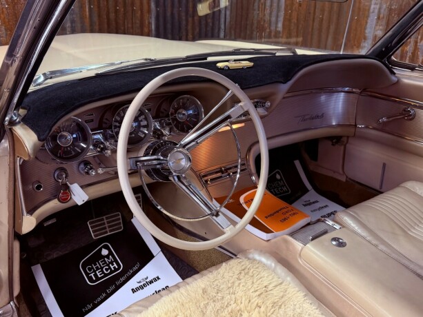 ford-thunderbird-bensin-1963-big-18