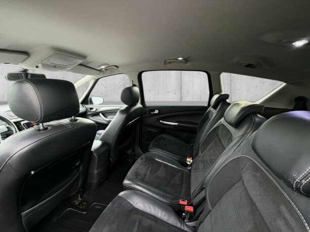 ford-s-max-diesel-2011-big-15