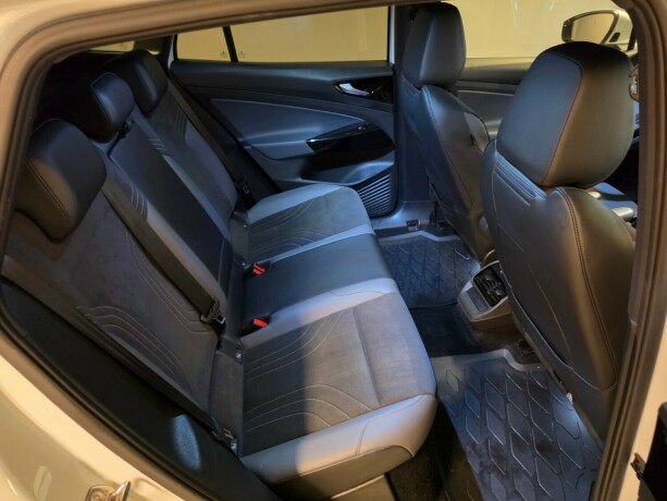 volkswagen-id4-elektrisitet-2022-big-21