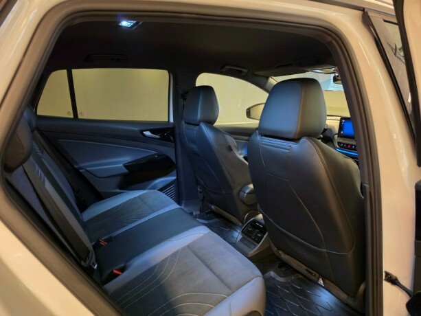 volkswagen-id4-elektrisitet-2022-big-19