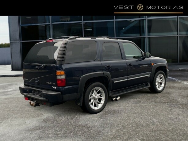 chevrolet-tahoe-bensin-2005-big-7