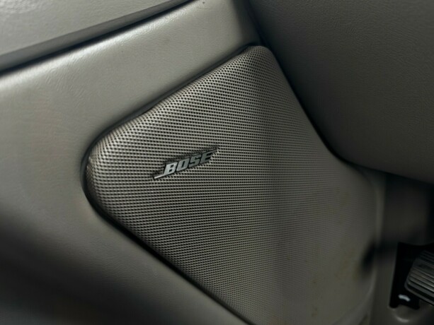 chevrolet-tahoe-bensin-2005-big-23