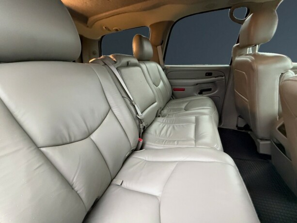 chevrolet-tahoe-bensin-2005-big-17