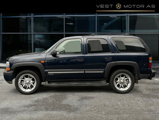 chevrolet-tahoe-bensin-2005-big-3