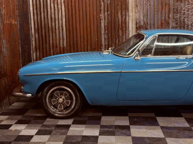 volvo-p1800-e-bensin-1970-big-10