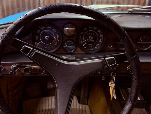 volvo-p1800-e-bensin-1970-big-19