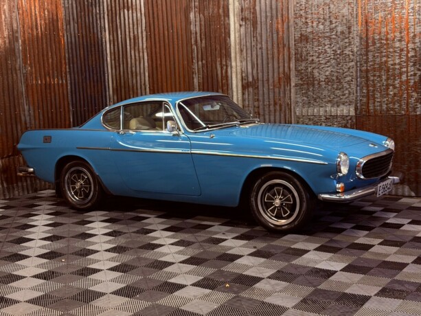 volvo-p1800-e-bensin-1970-big-1