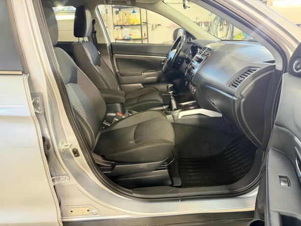 mitsubishi-asx-diesel-2012-big-10