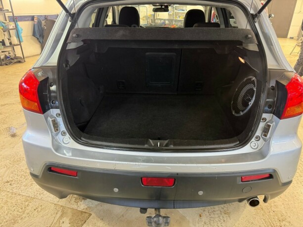 mitsubishi-asx-diesel-2012-big-13
