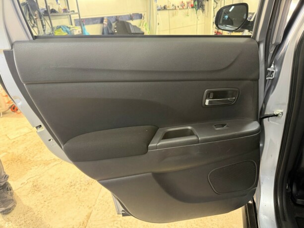 mitsubishi-asx-diesel-2012-big-15