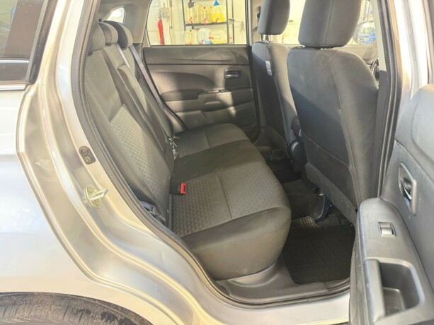 mitsubishi-asx-diesel-2012-big-12