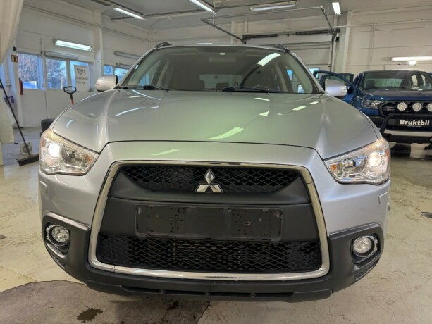 mitsubishi-asx-diesel-2012-big-8