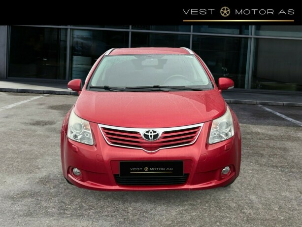 toyota-avensis-diesel-2011-big-1