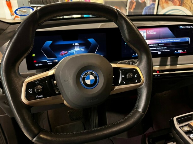 bmw-ix-elektrisitet-2023-big-32