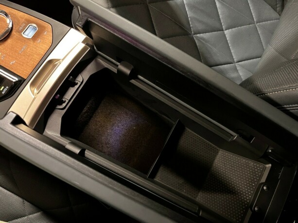 bmw-ix-elektrisitet-2023-big-48