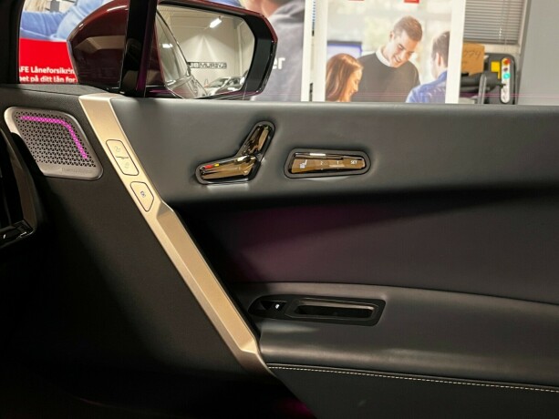bmw-ix-elektrisitet-2023-big-31