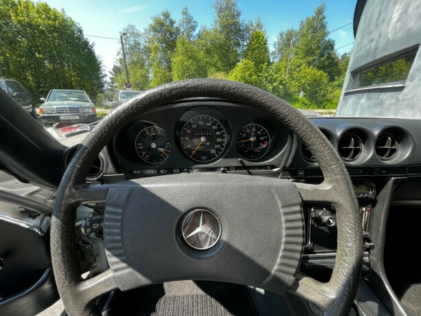 mercedes-benz-slc-bensin-1977-big-14