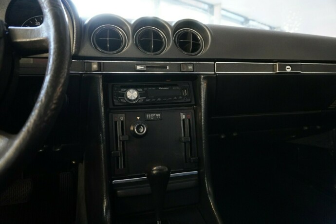 mercedes-benz-slc-bensin-1977-big-12