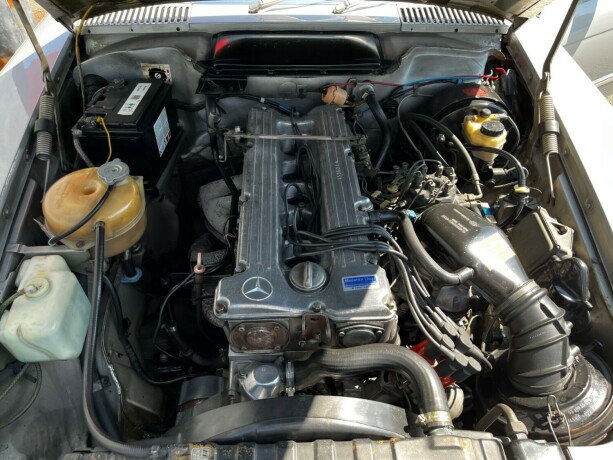 mercedes-benz-slc-bensin-1977-big-23