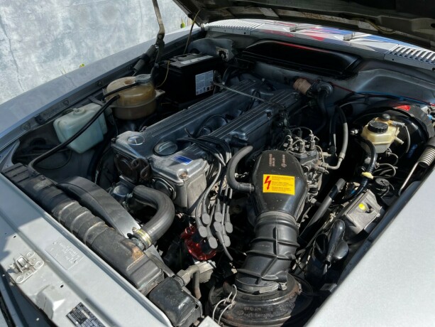 mercedes-benz-slc-bensin-1977-big-22