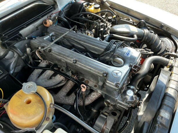 mercedes-benz-slc-bensin-1977-big-24