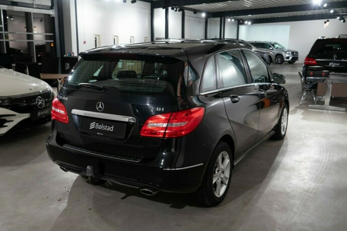 mercedes-benz-b180-d-diesel-2013-big-4