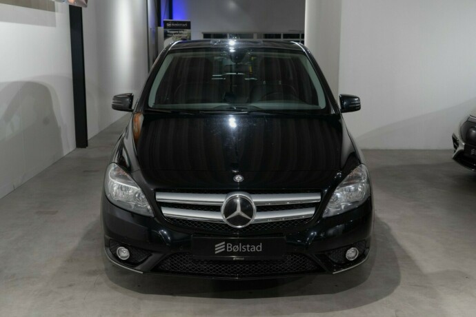 mercedes-benz-b180-d-diesel-2013-big-1