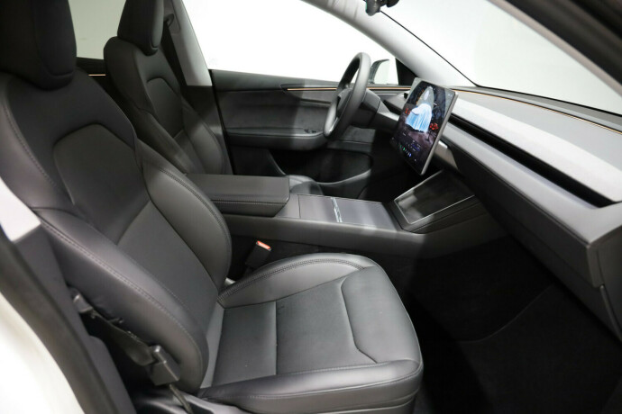 tesla-model-y-elektrisitet-2026-big-9