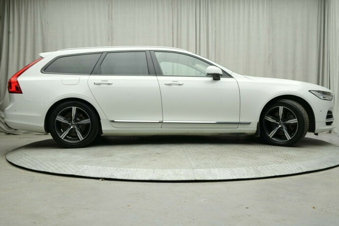 volvo-v90-elektrisitetbensin-2018-big-5