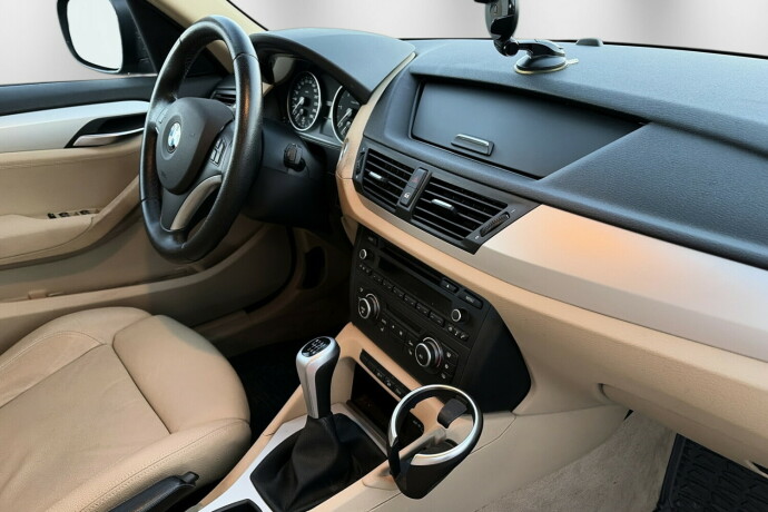 bmw-x1-diesel-2011-big-9
