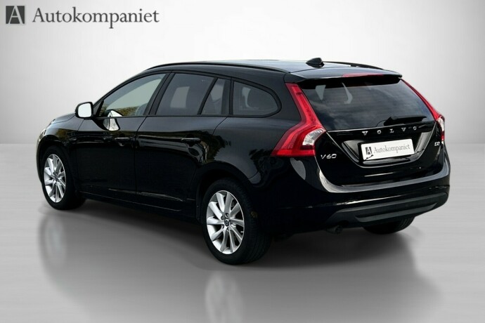 volvo-v60-diesel-2012-big-2