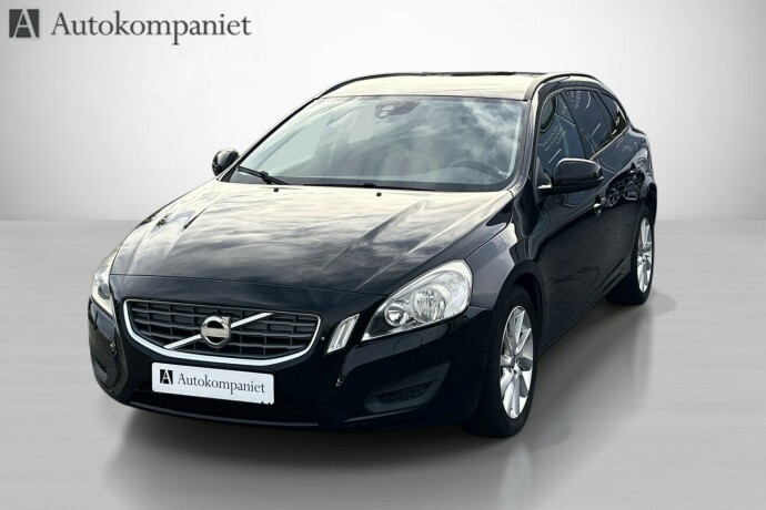 volvo-v60-diesel-2012-big-0