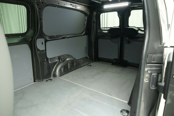citroen-jumpy-diesel-2019-big-15