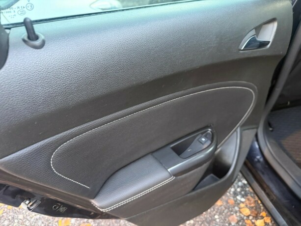 opel-astra-bensin-2012-big-25