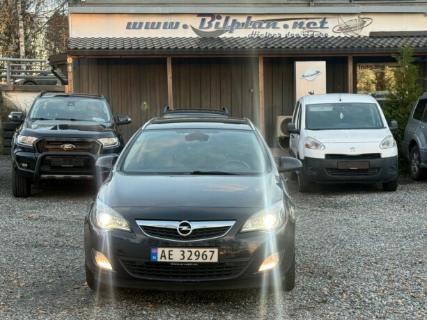 opel-astra-bensin-2012-big-1