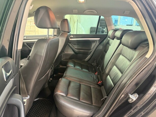 volkswagen-golf-iv-diesel-2012-big-24