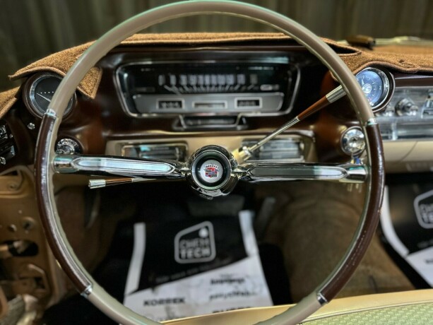 cadillac-deville-bensin-1960-big-42