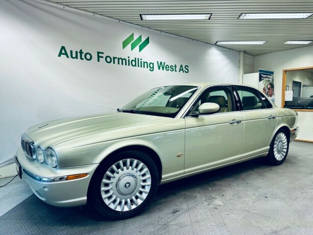 jaguar-xj-diesel-2006-big-0