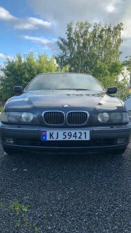 523ia-automat-skinn-cruise-ac-unik-bil-big-1
