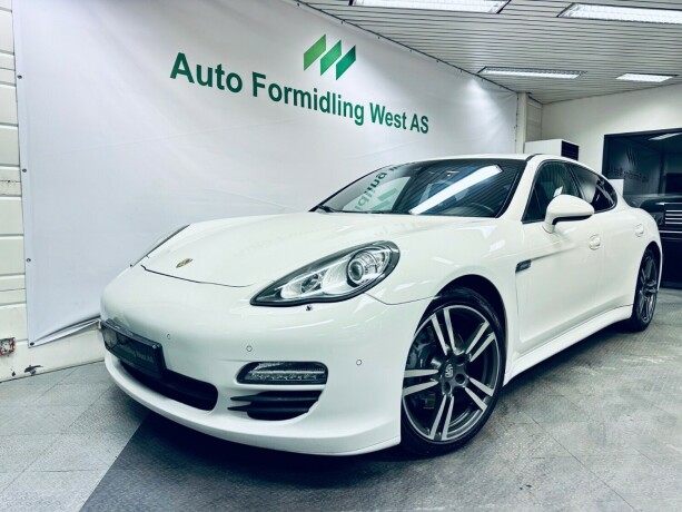 porsche-panamera-diesel-2012-big-1