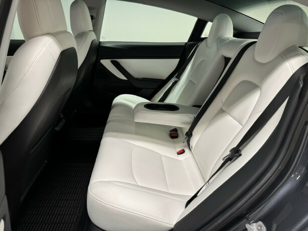 tesla-model-3-big-11